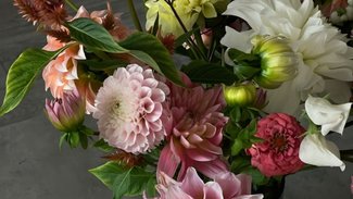 Hand Tied Dahlia Bouquet Workshop with The Thankful Florist