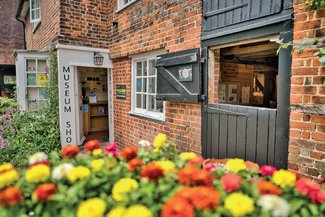 Mill Shop & Flowers (thu) 1600x1200px
