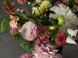 Hand Tied Dahlia Bouquet Workshop with The Thankful Florist